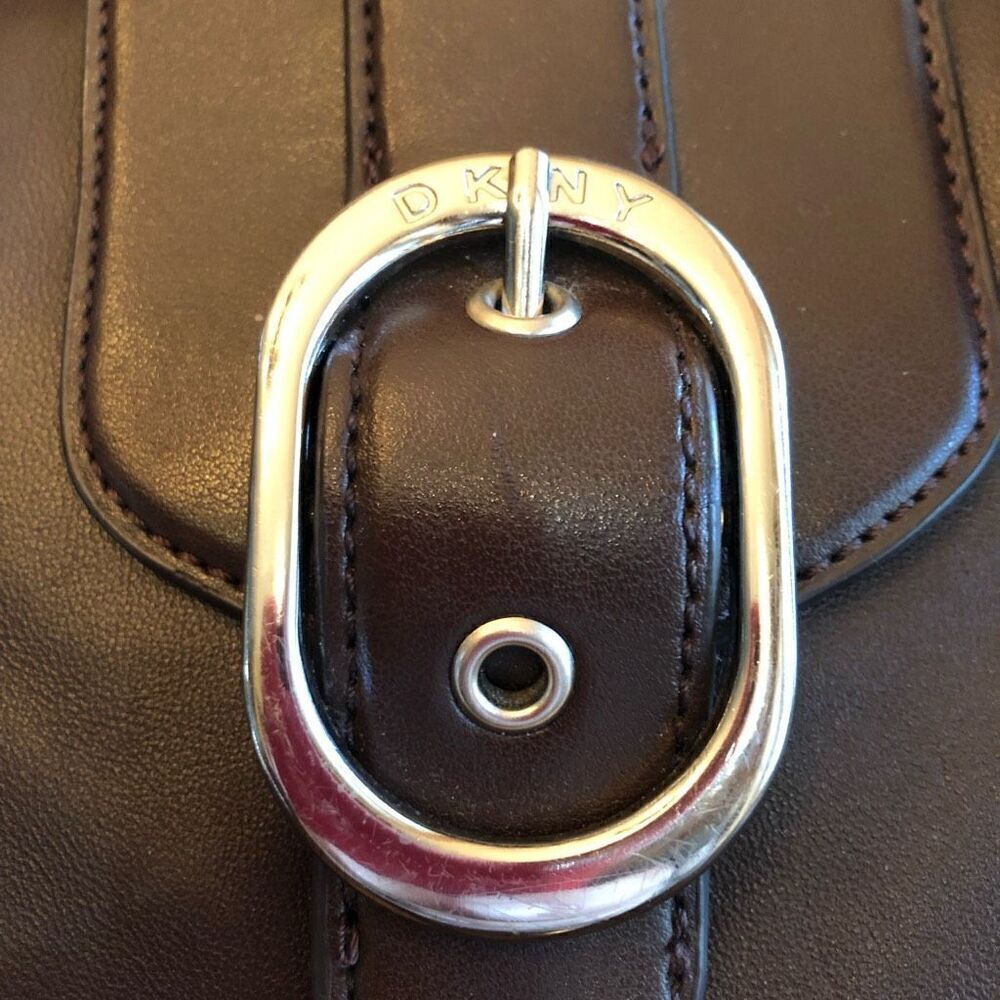 DKNY - Chocolate Brown Smooth Leather Buckle Satchel. Great Preowned Condition - Picture 4 of 15